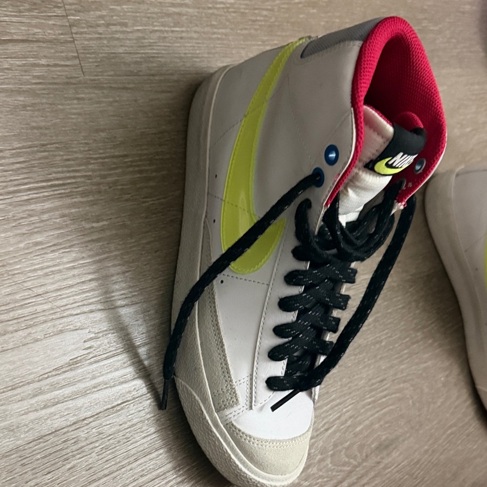 Nike White and Neon Yellow High-Tops